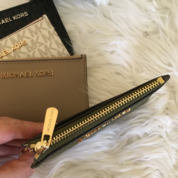 Michael Kors coinpouch with ID holder - Picture 5 of 5